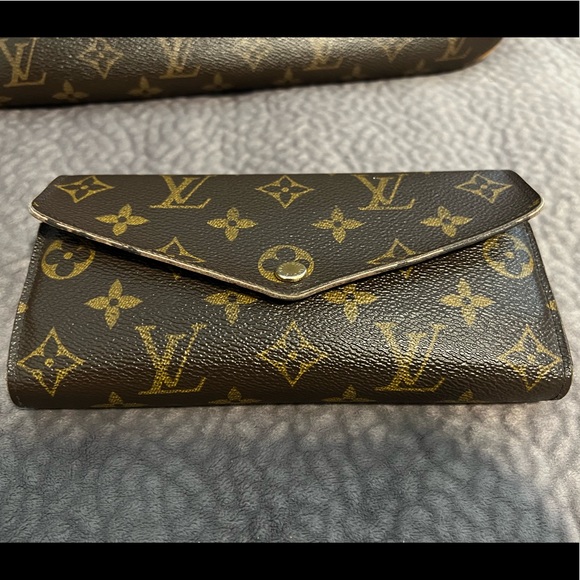 SOLD SOLD SOLD - Picture 1 of 4